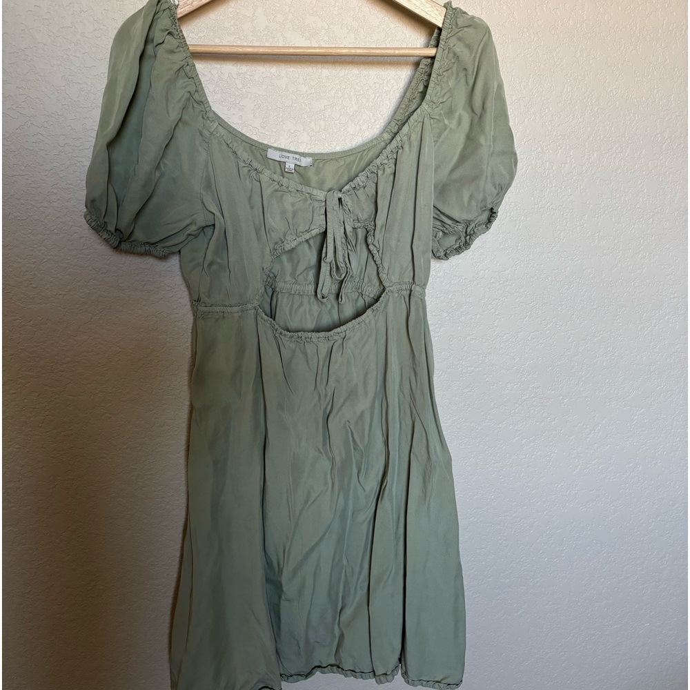 LOVE TREE | Green Cottagecore Dress